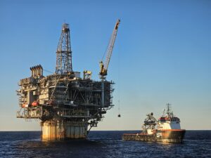 Oil_Platform_Crew_Transfer